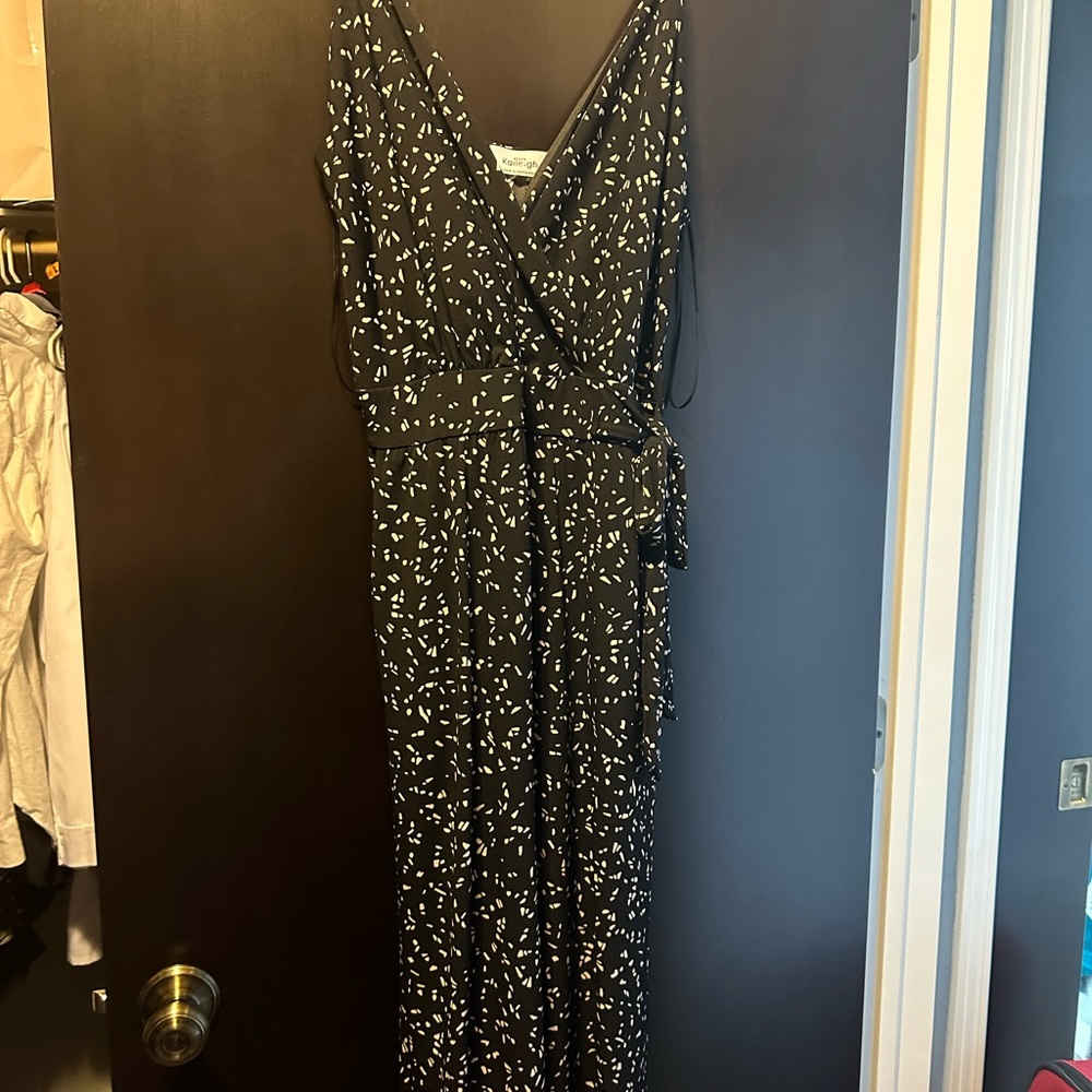 Kaleigh XLP pantsuit NWT.